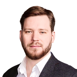 Олег Замиралов